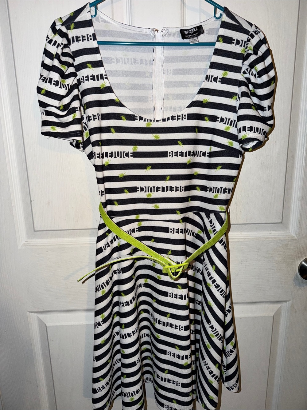 Unique Vintage beetlejuice dress XL